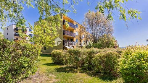 Außenansicht 3 - Charmante 2-Zimmer-Dachgeschosswohnung mit Loggia und Entwicklungspotenzial