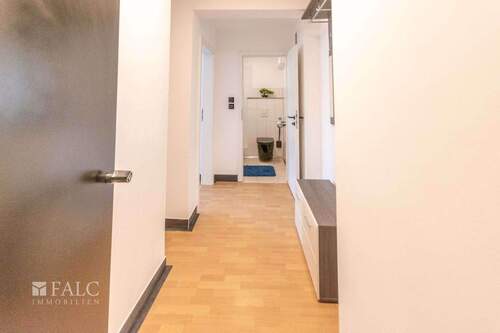 Wohnungsflur - 1 Zimmer Etagenwohnung in Essen