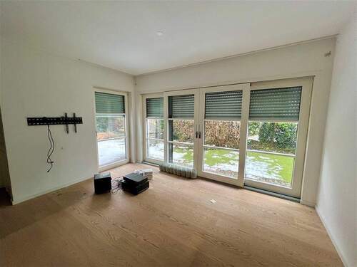 Wohnen m.Gartenterrasse - 2 Zimmer Etagenwohnung in München