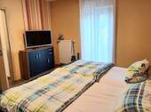 Elternschlafzimmer mit französichem Balkon - 