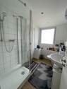 Bad mit Tageslicht im DG - 