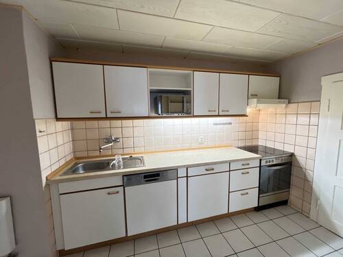In der Küche - Doppelhaushälfte mit 100,00 m&sup2; in Dresden zum Kaufen
