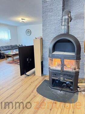 42D03C1C-8ADA-4AAF-828B-4F1C780BB04D_1_105_c - 