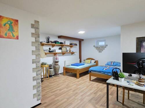 Ausgebautes Gästezimmer im UG - 