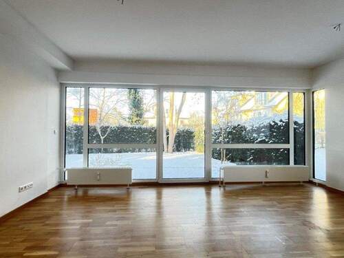 Wohnzi.mit.Blick.in.Garten - 