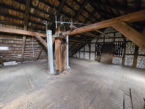 sehr geräumiger Scheunenboden - 