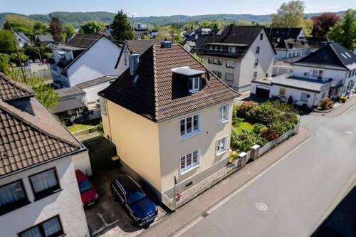 Sicht von oben - 5 Zimmer Einfamilienhaus zum Kaufen in Bad
