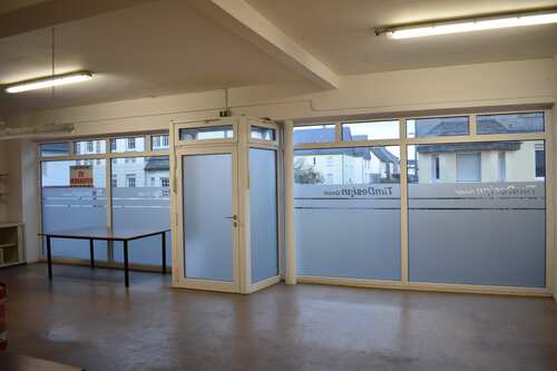 Laden-/Ausstellungsfläche - 