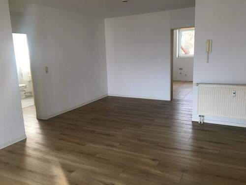 Flur/Wohnzimmer - 3 Zimmer Etagenwohnung zur Miete in Eisenberg
