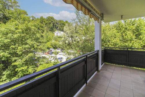 Balkon I - Nordwest - Etagenwohnung mit 77,10 m² in Starnberg zum Kaufen