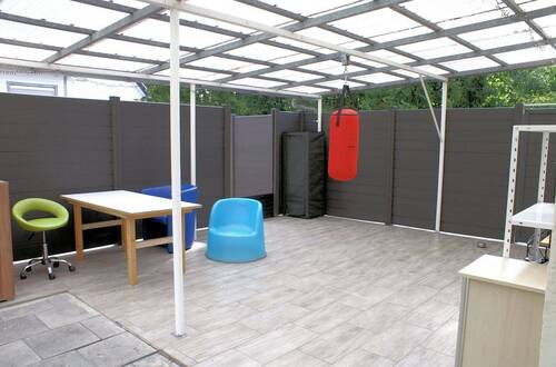 Große überdachte Terrasse - 