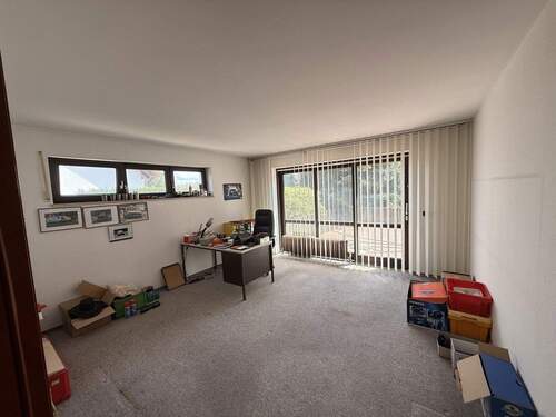 Schlafzimmer / Büro EG - 