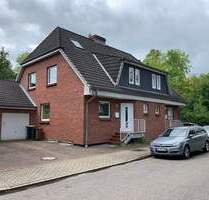 von Privat, Doppelhaushälfte im Pinneberger Quellental, Sackgassenendlage