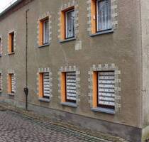 Kleines, charmantes EFH + Garage in guter, ruhiger Stadtlage.... - Groitzsch b Pegau
