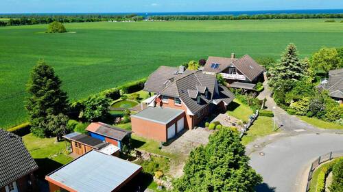 unmittelbare Wassernähe - Mehrfamilienhaus, Wohnhaus mit 238,30 m&sup2; in Wittenbeck zum Kaufen