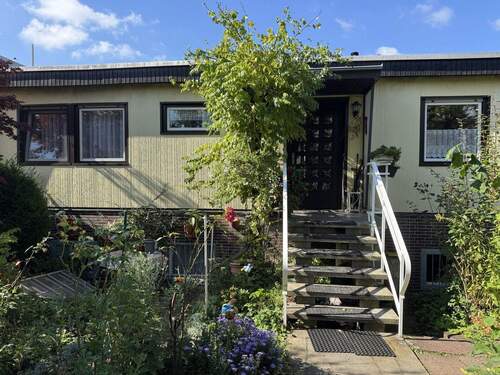 Außenansicht 1 - Kompakter Bungalow mit schönem Garten