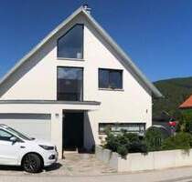 Einfamilienhaus mit Einliegerwohnung und Pool - Titisee-Neustadt