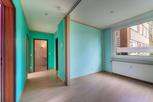 Flur mit Essplatz - 3 Zimmer Etagenwohnung zum Kaufen in Hamburg