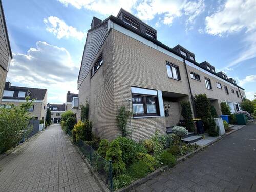 Östliche Frontansicht - Reihenendhaus mit 140,50 m&sup2; in Emsdetten zum Kaufen