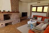 Wohnbereich mit Kamin - 5 Zimmer Einfamilienhaus in Grönwohld