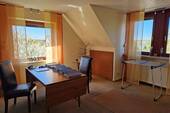 Zimmer im Dachgeschoss - 