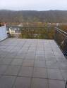 Terrasse mit Rheinblick - zur Vermietung steht eine neu renovierte Terrassenwohnung