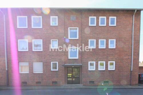 Haus Ansicht - Gut geschnittene 3 Zimmer Wohnung