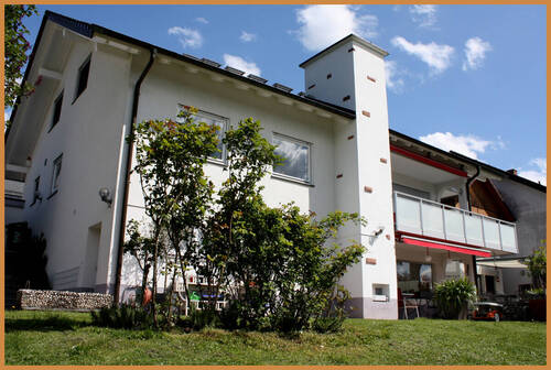 Ansicht - Ein Ort zum Ankommen und Wohlfühlen - Familienhaus mit viel Platz, Garten und herrlicher Aussicht !