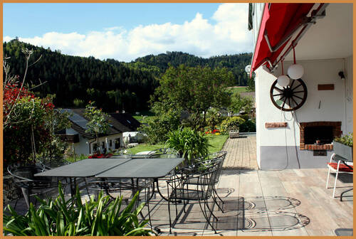 Terrasse mit Außengrill - 