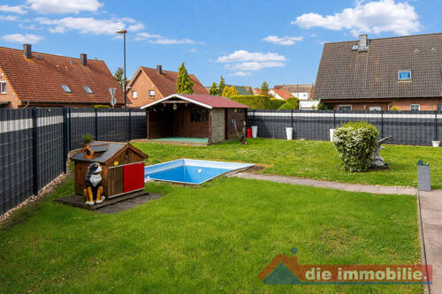 Großzügiger Garten mit Platz für Erholung, Spiel und Freizeit - 