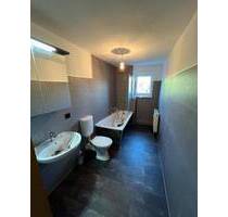 4-Zi. Whg. 82,0qm vollständig renoviert im 3. OG, ab 01.08. frei - Nürnberg Muggenhof