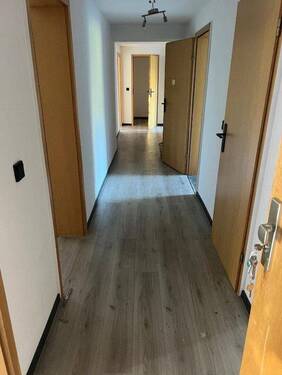 Bild 2 - 4 Zimmer Etagenwohnung zur Miete in Nürnberg