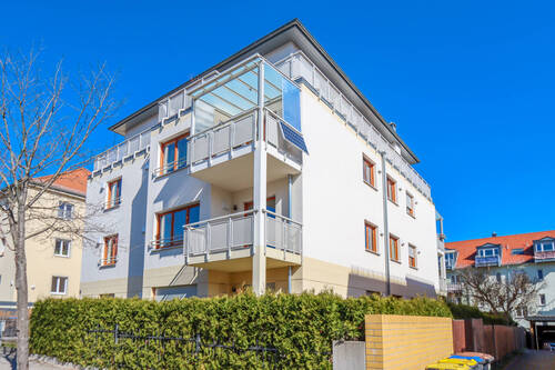 Titelbild - +++ Moderne 4-Zimmer-Wohnung im Herzen von Cotta mit Balkon und PKW-Stellplatz +++
