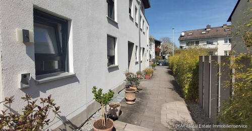 Der Weg zum Haus - Reihenmittelhaus mit 215,00 m² in Flörsheim / Weilbach zum Kaufen