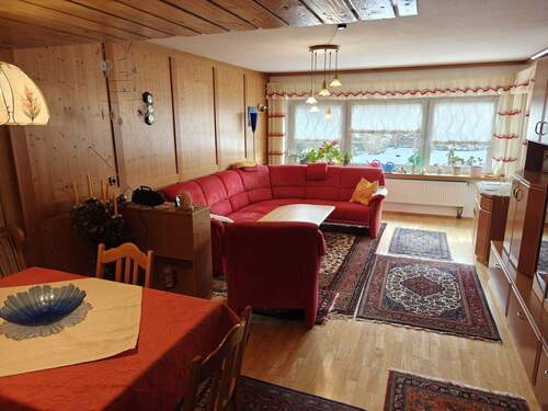 Wohnzimmer-Esszimmer - 3 Zimmer Etagenwohnung in Durach