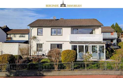 Objektvorderseite - Sehr gepflegtes EFHMehrgenerationenhaus in bevorzugter Lage in Ahnatal Kammerberg