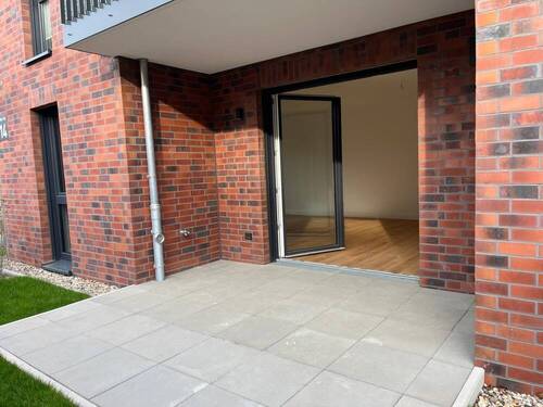 Große Terrasse - 2 Zimmer Terrassenwohnung in Lüneburg