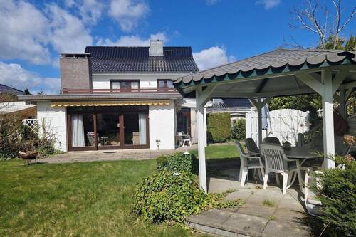 Gartenblick zum Haus - 