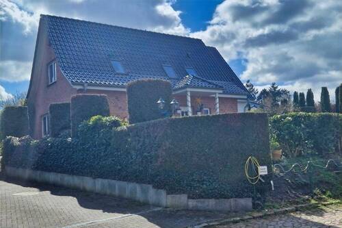 Straßenansicht - 