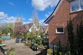 Blick zur Straße - Mehrfamilienhaus, Wohnhaus mit 234,00 m&sup2; in Lütjensee zum Kaufen