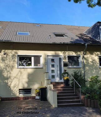 Straßenansicht - Gepflegtes Einfamilien-Haus in Ickern mit großem Grundstück in ruhiger Stadtrandlage