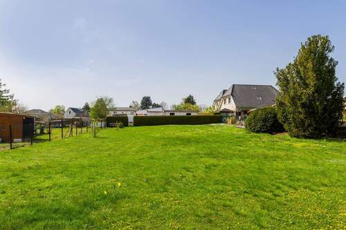 Beräumtes Grundstück - Einfamilienhaus mit 136,80 m² in Ahrensfelde zum Kaufen