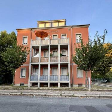 Straßenansicht - 2 Zimmer Etagenwohnung zum Kaufen in Dresden