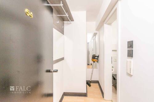 Flur - 1 Zimmer Etagenwohnung in Essen