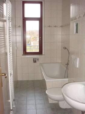 Bad - 3 Zimmer Etagenwohnung in Chemnitz