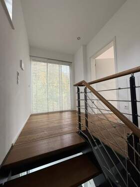 OG.JPG - 7 Zimmer Einfamilienhaus in Detmold