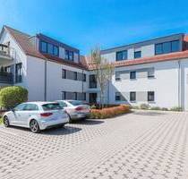 +++ Barrierefreier Neubau! - 5-Zimmer-Gartenwohnung mit Deckenkühlung, Carport und Ausblick +++ - Dresden Gompitz