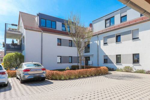 Außenansicht - 5 Zimmer Terrassenwohnung zum Kaufen in Dresden