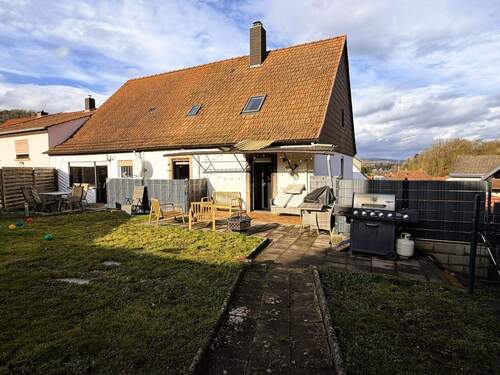 Gartenansicht - 9 Zimmer Einfamilienhaus zum Kaufen in Altenglan
