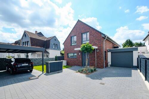 Langenfeld - Düsseldorfer Str 222 - Eingangsseite 2 - 4 Zimmer Einfamilienhaus zum Kaufen in Langenfeld